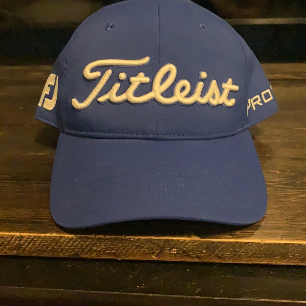Blue Titleist Pro V1 hat